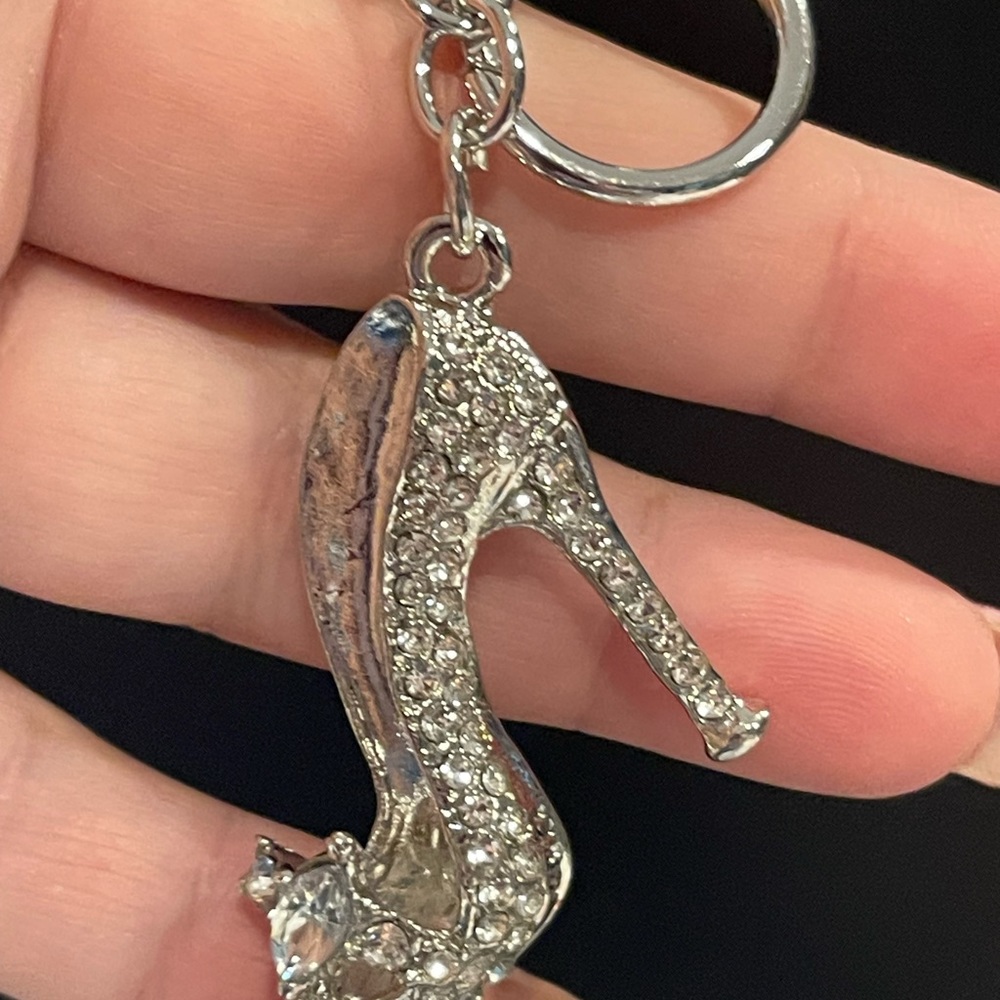 BAG CHARM  Sparkly Rhinestone Heel Set In Silver - Picture 3 of 5